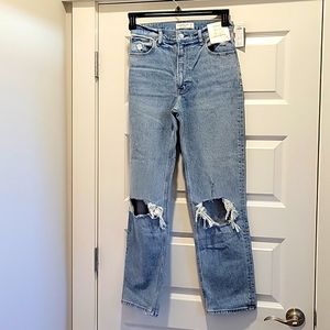 NWT Abercrombie 90s Straight Ultra High Rise Jeans, size 27 (4R)